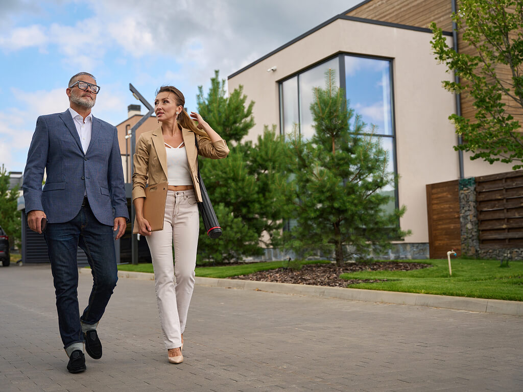 Unlocking Secrets: 5 Best Real Estate Listings
